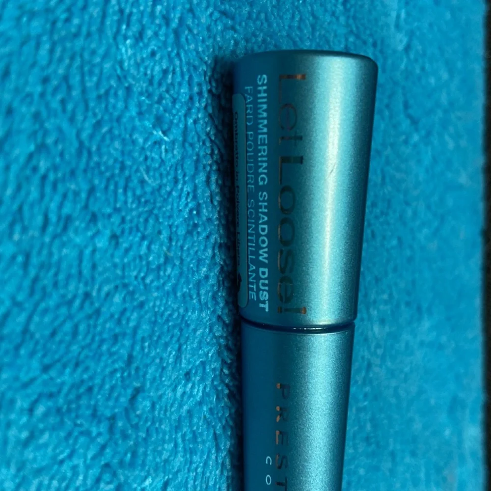 Prestige “Let Loose” Shimmering Shadow Dust